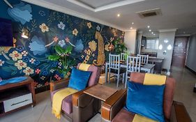 Stay At The Point - Leopards Lair